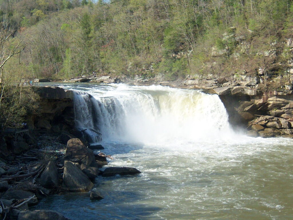 12 Mesmerizing Waterfalls You Absolutely Must Visit in the U.S. 12