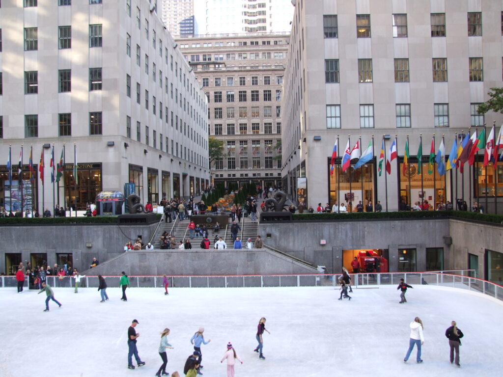 9 Magical Ice Rinks Around the World You Must Experience 4
