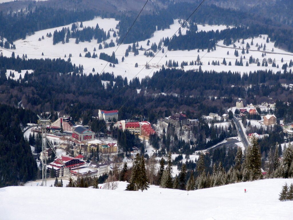 15 Extraordinary Destinations You Can’t Miss in Romania 9
