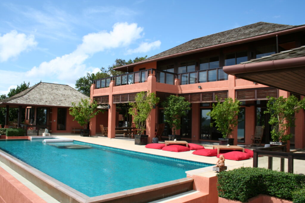 11 Stunning Hotels in Thailand That Will Take Your Breath Away 12