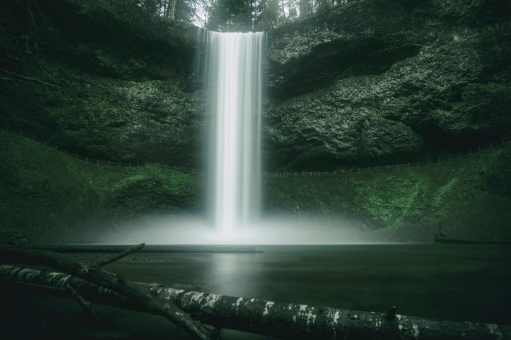 12 Mesmerizing Waterfalls You Absolutely Must Visit in the U.S. 5 A long exposure shot of a waterfall at Silver falls state park in Oregon USA.