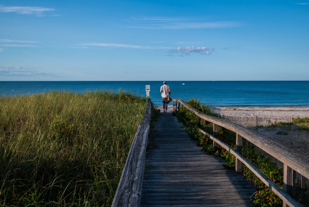 Discover the Top 10 Must-See Destinations in Massachusetts: A Traveler's Dream Guide 4 Adventures in Plymouth, Massachusetts exploring the coast and the beach. Start of Cape Cod