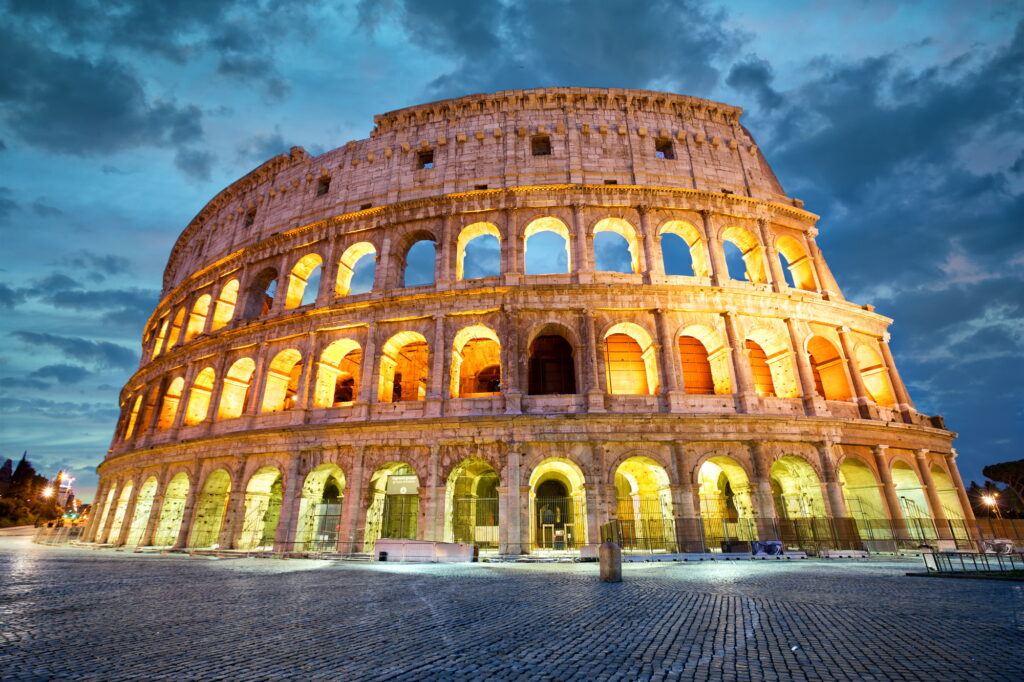 12 Ancient Roman Monuments That Will Transport You Through Time 3 Colosseum at dusk