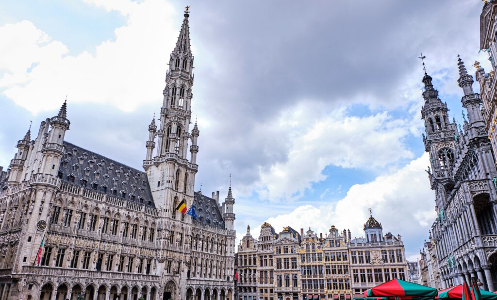 12 Extraordinary City Squares You Can't Miss Around the World 7 Grand Place in the evening