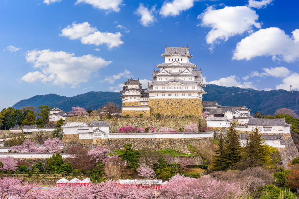 10 Enchanting Castles Around the Globe You Simply Cannot Miss 6 HImeji Castle, Japan