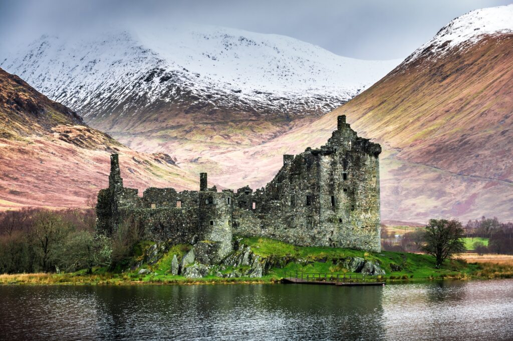 21 Enchanting Castles in Scotland You Must Explore 3 Kilchurn Castle in Winter