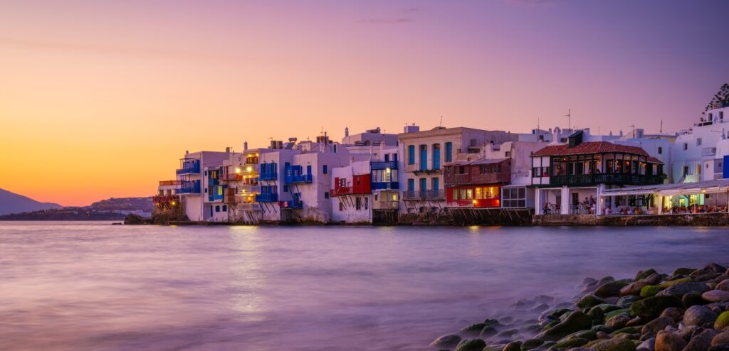 10 Unforgettable Party Islands You Need to Experience 6 Mykonos, Greece. View of a traditional house in Mykonos. The area of Little Venice.