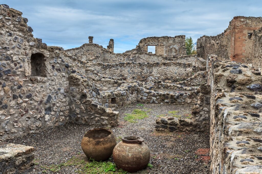 10 Legendary Roman Amphitheaters You Must Explore 6 Pompeii, Italy