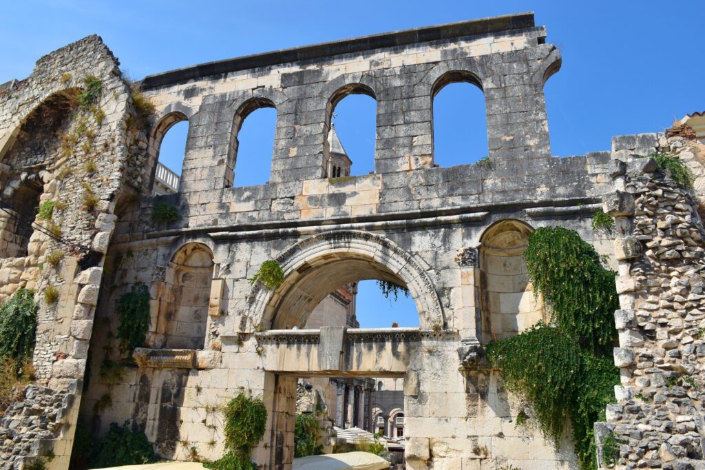 12 Ancient Roman Monuments That Will Transport You Through Time 13 Roman Ruins In Diocletian Palace Croatia