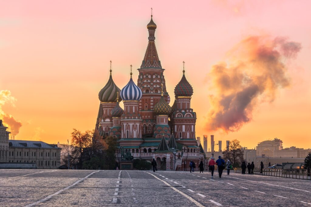 12 Extraordinary City Squares You Can't Miss Around the World 6 Saint Basil's Cathedral on Red Square