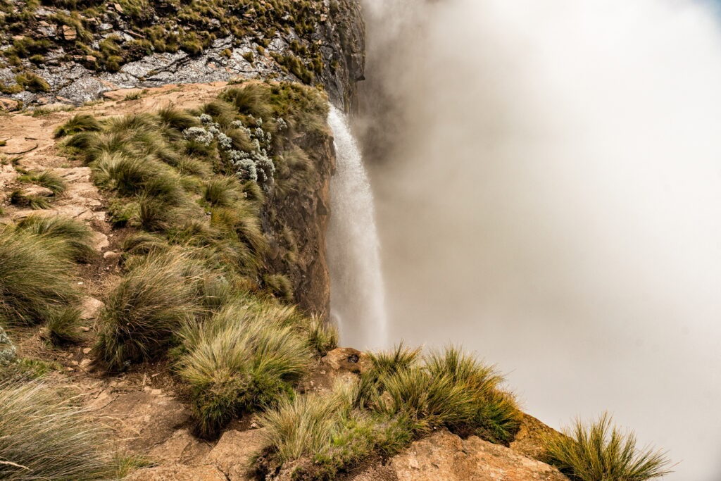 17 Majestic Waterfalls You Simply Can't Miss 16 Top of Tugela Falls, the second tallest waterfall on earth