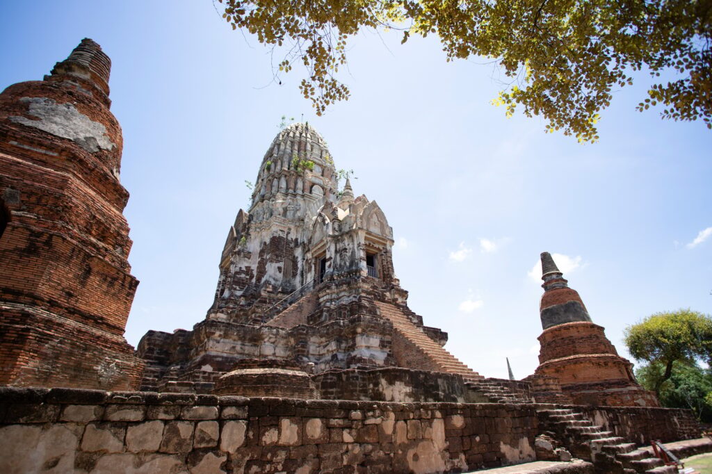 17 Extraordinary Places You Can’t Miss in Thailand 9 Wat Ratchaburana Temple, Ayutthaya, Thailand