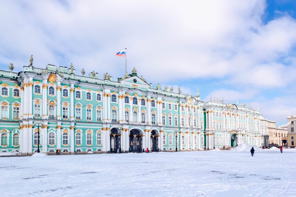 14 Extraordinary Museums You Can’t Miss Around the Globe 13 Winter Palace building Hermitage Museum on Palace Square at frosty snow winter day