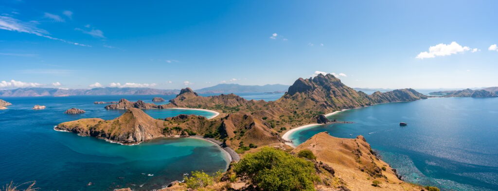 10 Extraordinary Destinations in Indonesia You Can’t Miss 5 Beautiful landscape Panorama view at Padar island in Komodo National Park, Indonesia