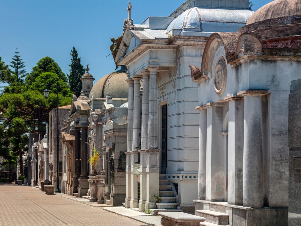 Discovering Argentina: 23 Extraordinary Attractions You Can’t Miss 19 Buenos Aires - Argentina